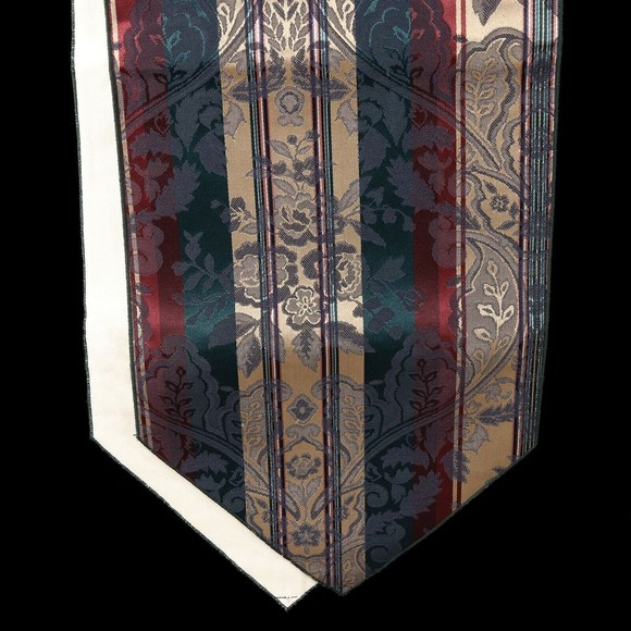 VTG Jacquard Damask Holiday Table Runner Floral Stripe Green Red 12" x  68" - Picture 3 of 7